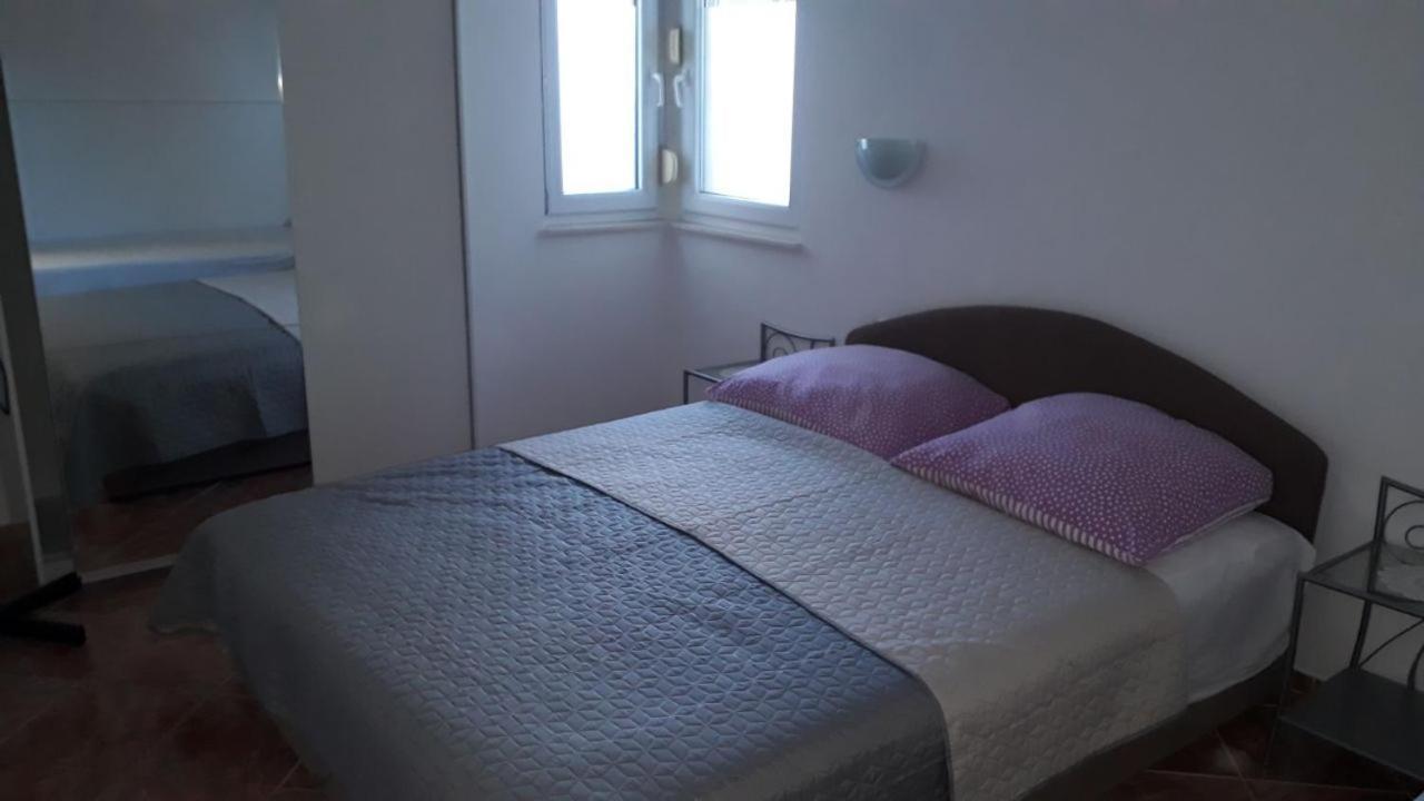 Apartmani Jureta Okrug Gornji Ngoại thất bức ảnh