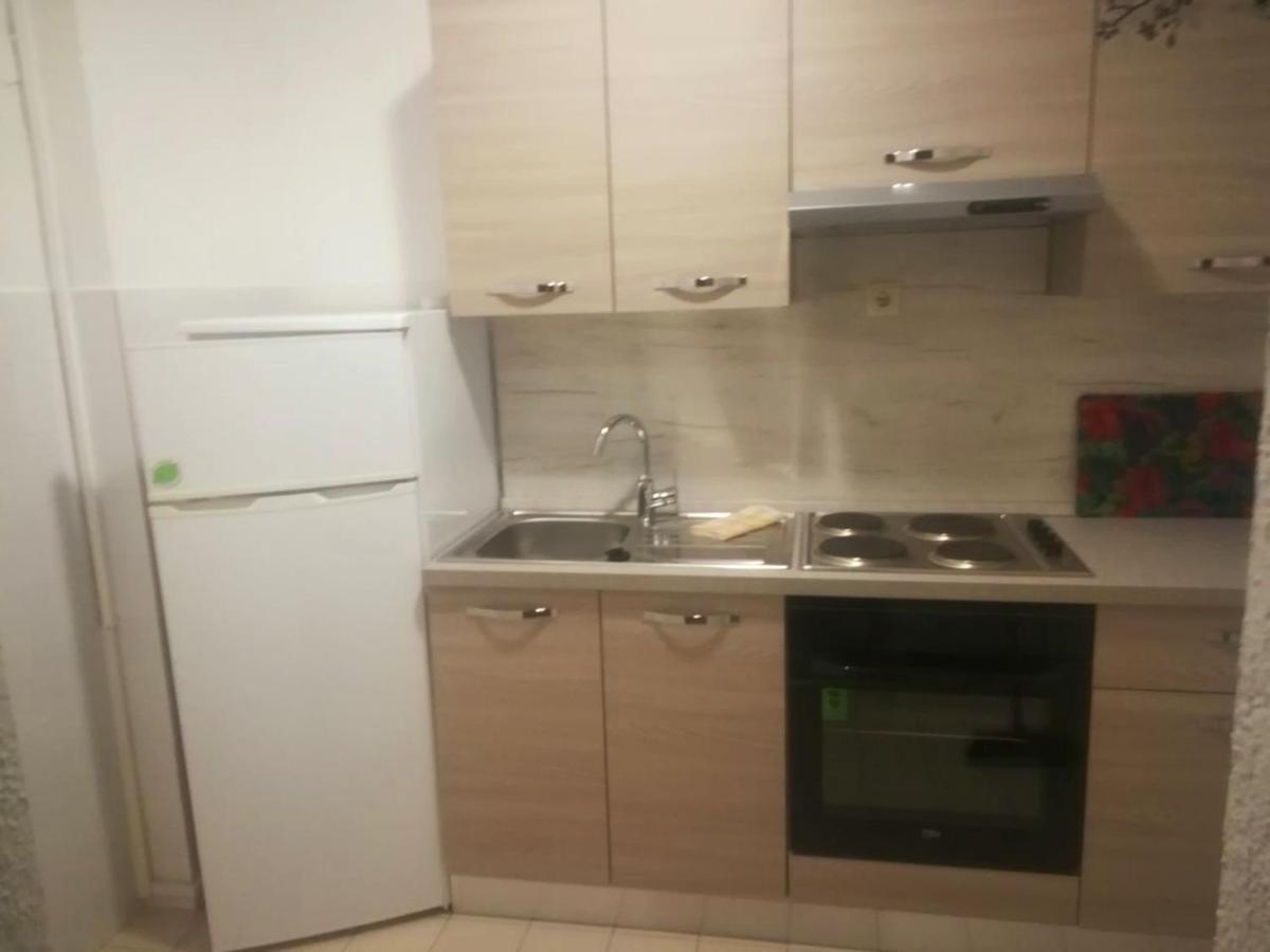 Apartmani Jureta Okrug Gornji Ngoại thất bức ảnh