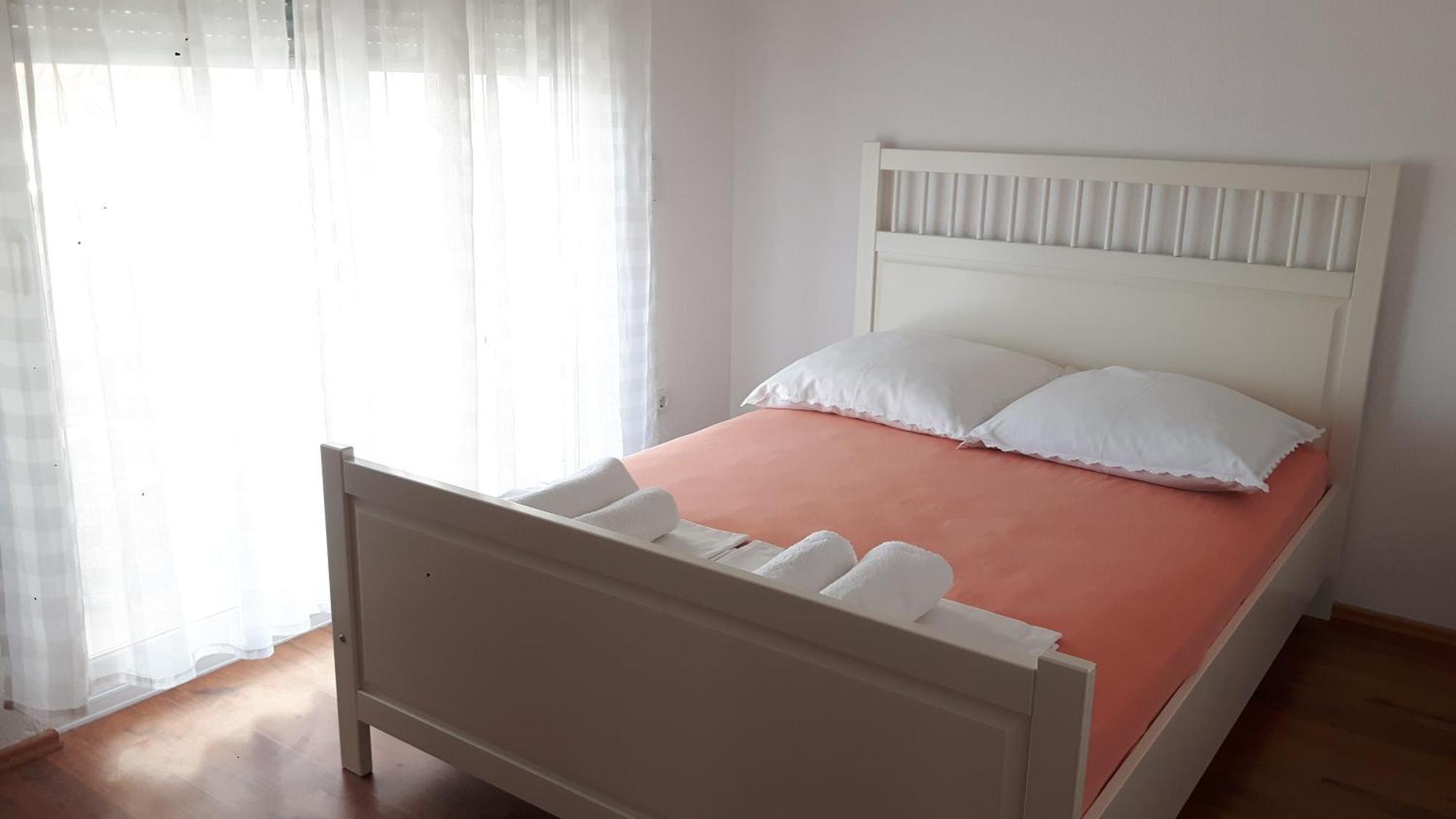 Apartmani Jureta Okrug Gornji Ngoại thất bức ảnh
