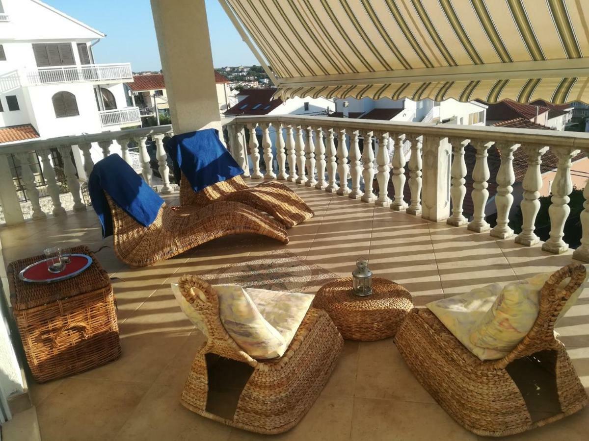 Apartmani Jureta Okrug Gornji Ngoại thất bức ảnh